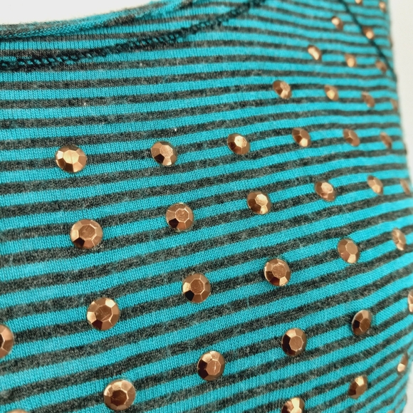 BUCKLE Daytrip Tunic Top Women's M Metallic Stud Embellished Green Black Stripe - Picture 4 of 12